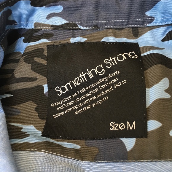 Men's blue button down shirt Size M - Picture 4 of 5